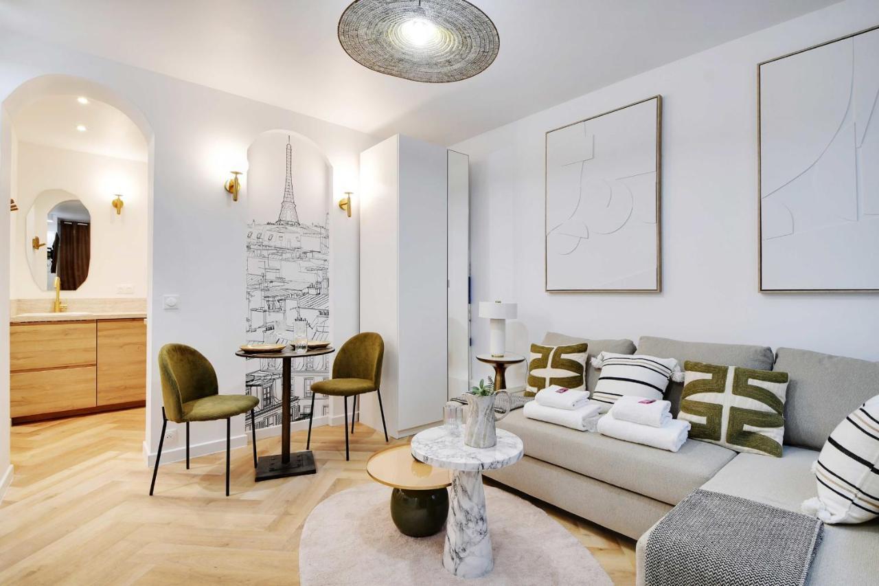 Cozy Studio In The Vibrant Heart Of Paris Apartment Bagian luar foto